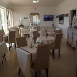 Mediterranee Hotel 3*