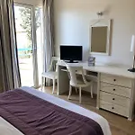 Mediterranee Hotel 3*