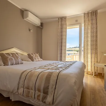 Mediterranee Ле-Лаванду