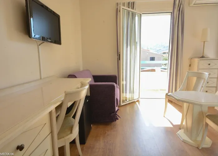 Mediterranee Otel Le Lavandou