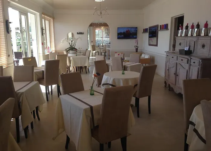 Mediterranee Отель 3*