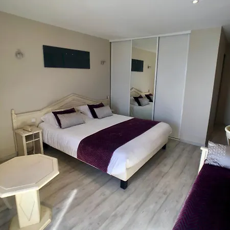 Mediterranee Отель