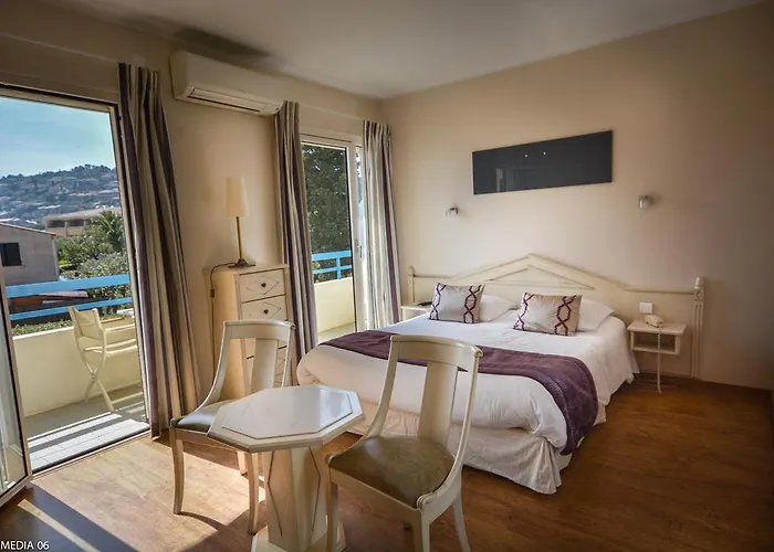 Mediterranee Otel 3*