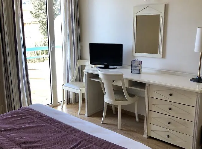 Mediterranee Otel 3*