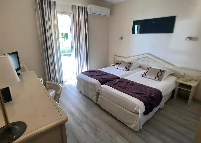 Mediterranee 3* لو لا فاندو